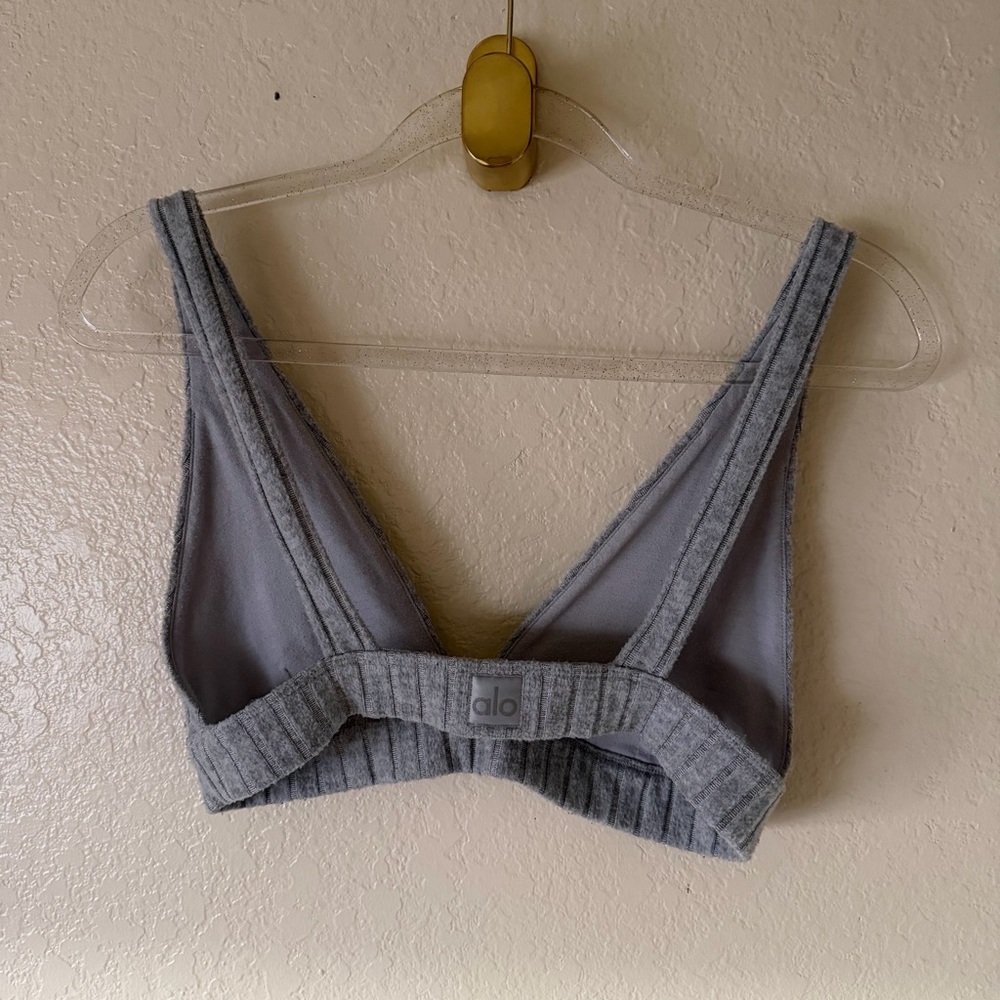 Alo Yoga Ribbed Take Comfort bra size M - Picture 7 of 9